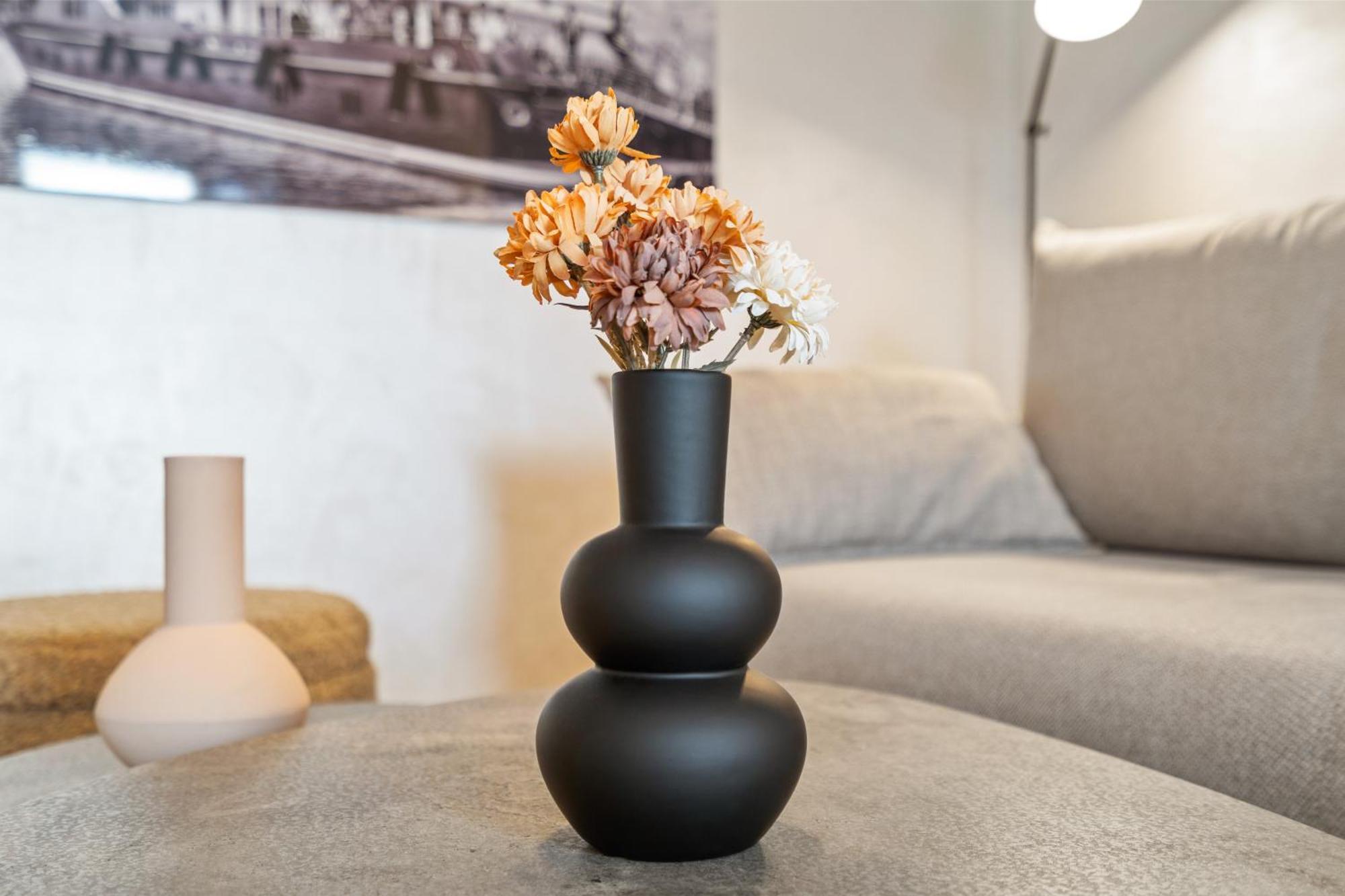 Modern Elegance In Historical City Center Трир Екстериор снимка